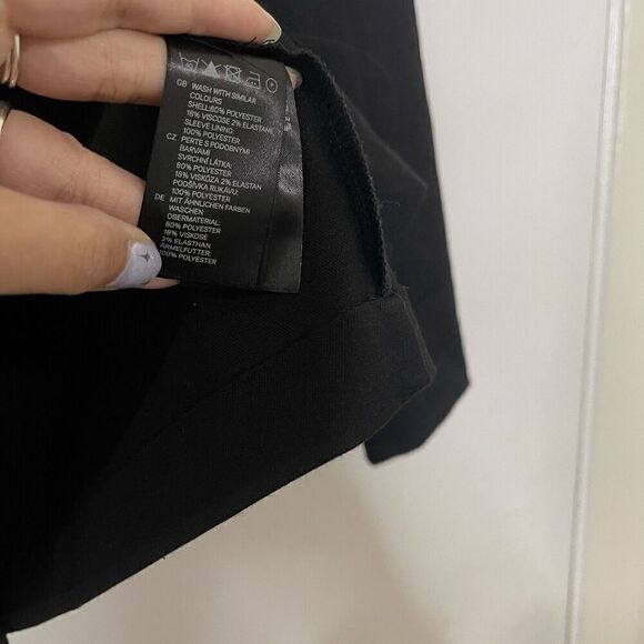 H&M womens career black blazer jacket one button size US 2 - Picture 4 of 4